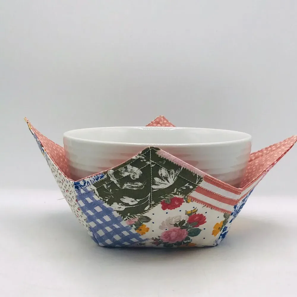 Microwave Soup Bowl Cozy: Reversible, Patchwork Rose Cottage Garden